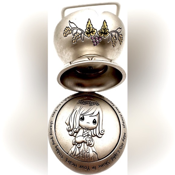 Adorable Precious Moments Girl First Communion rosary box, Good Preowned Cond. - Picture 3 of 5